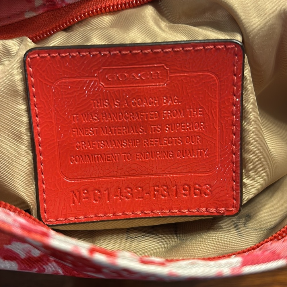 COACH NYLON GETAWAY FLORAL FILE CROSSBODY BAG EUC COA - Picture 7 of 7